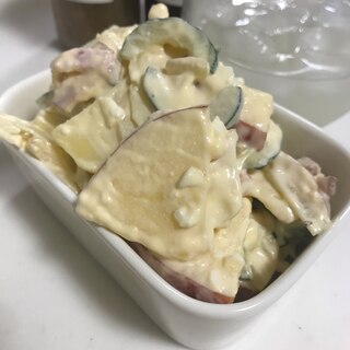 シャキシャキりんごとポテトのサラダ